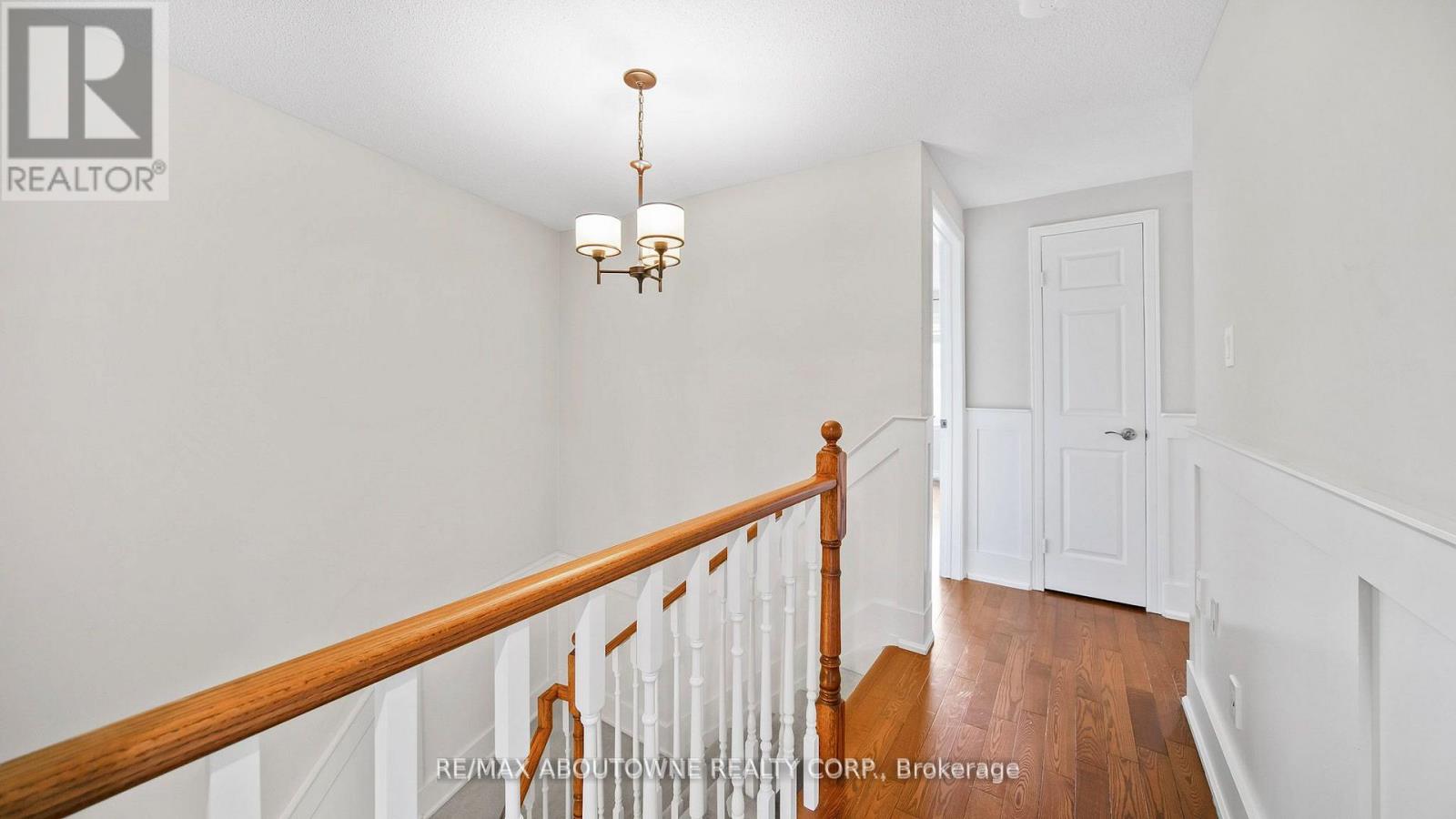 1228 Cornerbrook Place, Mississauga, Ontario  L5C 3J4 - Photo 17 - W12585700