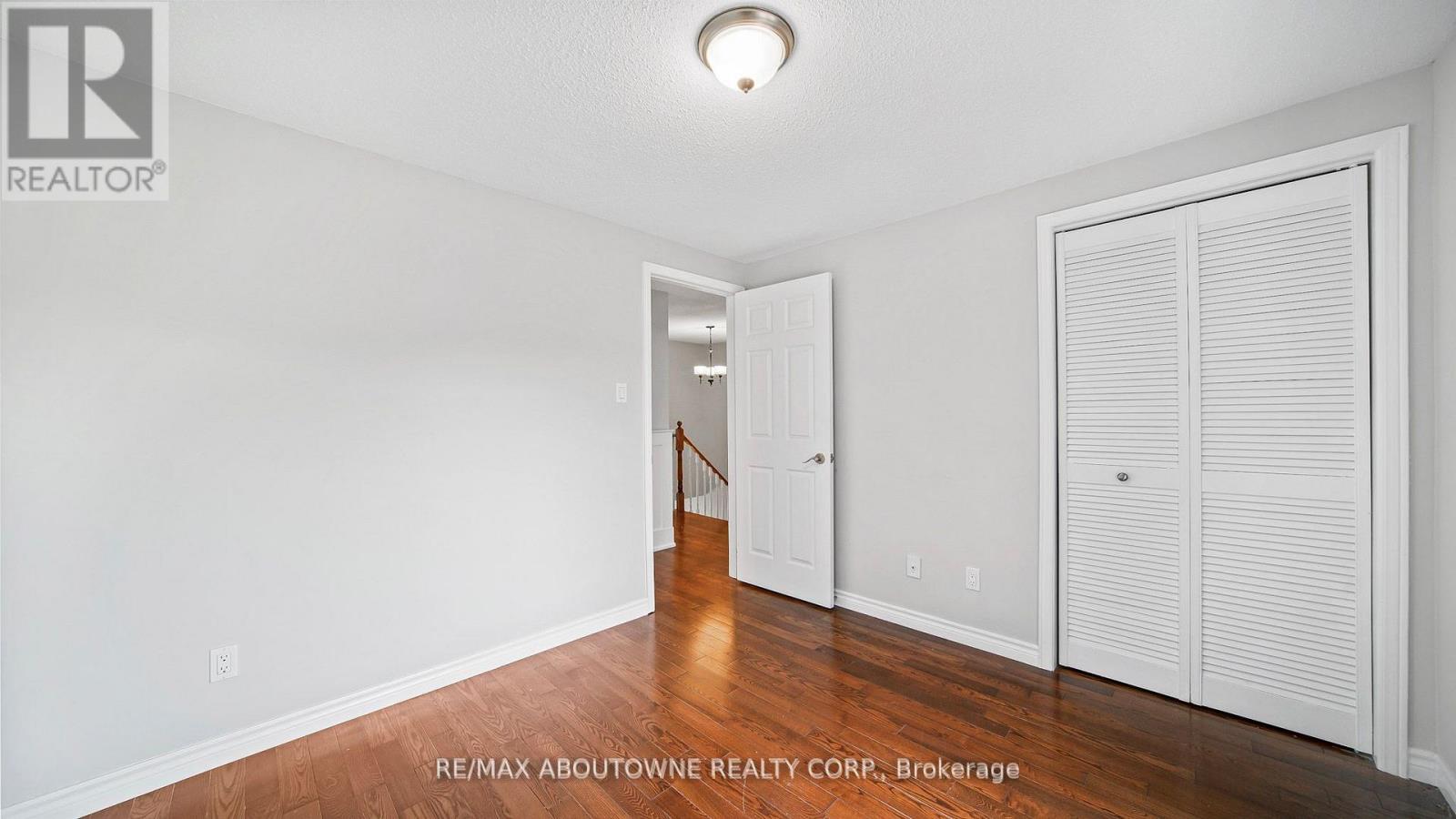 1228 Cornerbrook Place, Mississauga, Ontario  L5C 3J4 - Photo 24 - W12585700