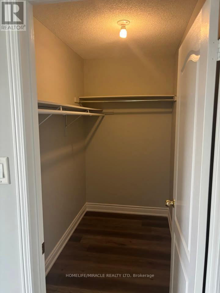 26 Tanglemere Crescent, Brampton, Ontario  L7A 1R8 - Photo 14 - W12585714