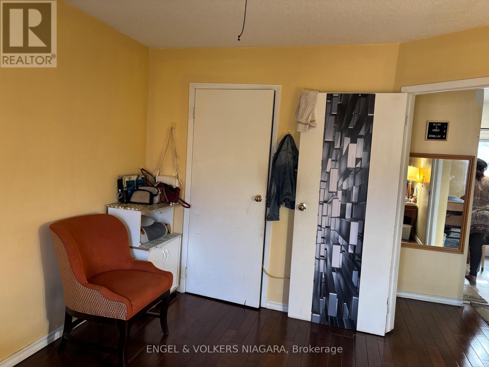 6218 Culp Street, Niagara Falls, Ontario  L2G 2C1 - Photo 13 - X12585806