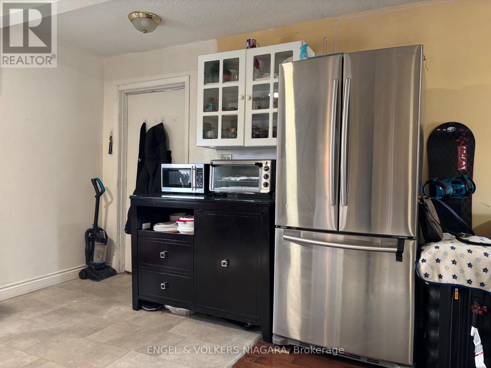 6218 Culp Street, Niagara Falls, Ontario  L2G 2C1 - Photo 17 - X12585806