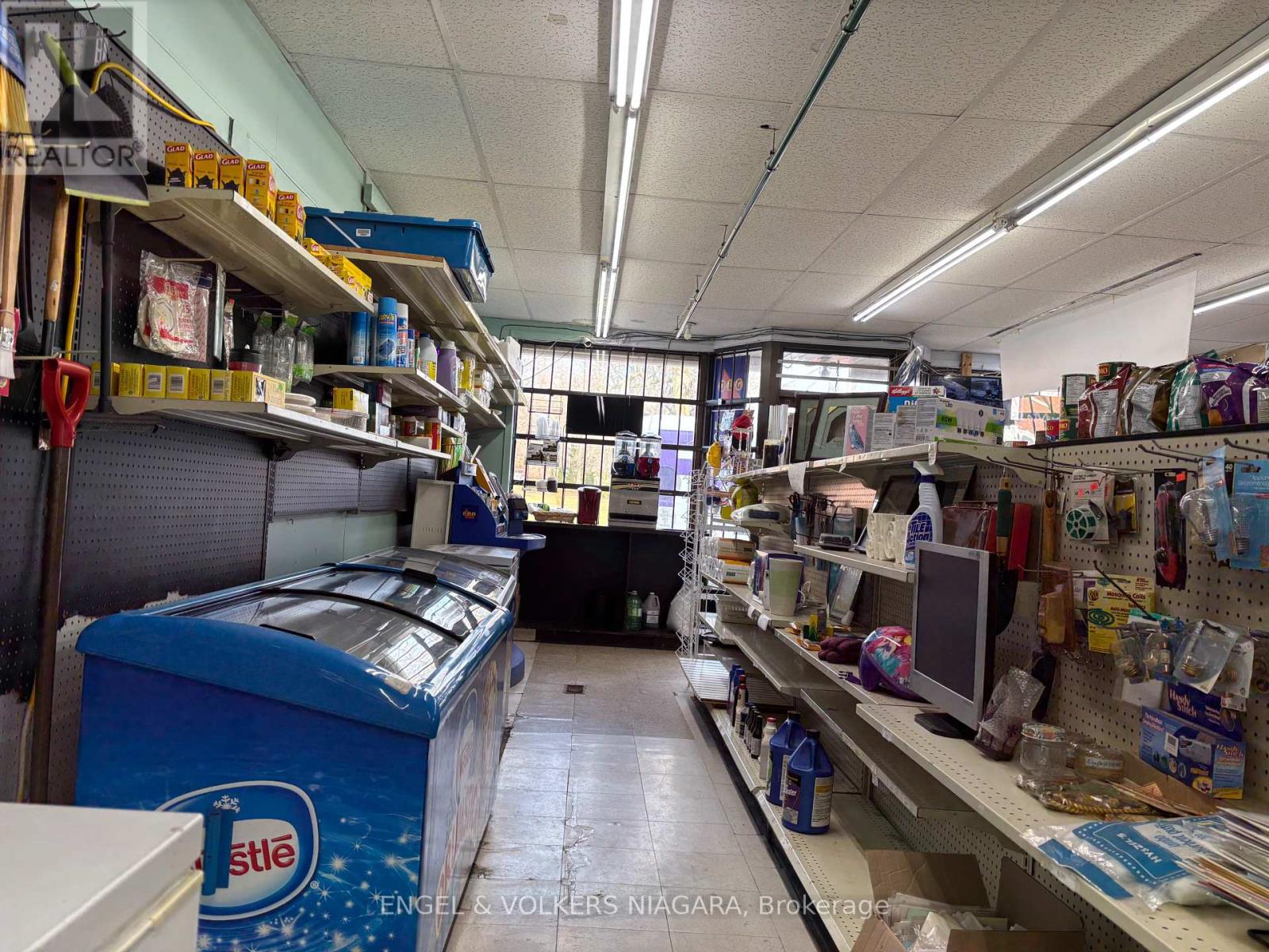 6218 Culp Street, Niagara Falls, Ontario  L2G 2C1 - Photo 7 - X12585806