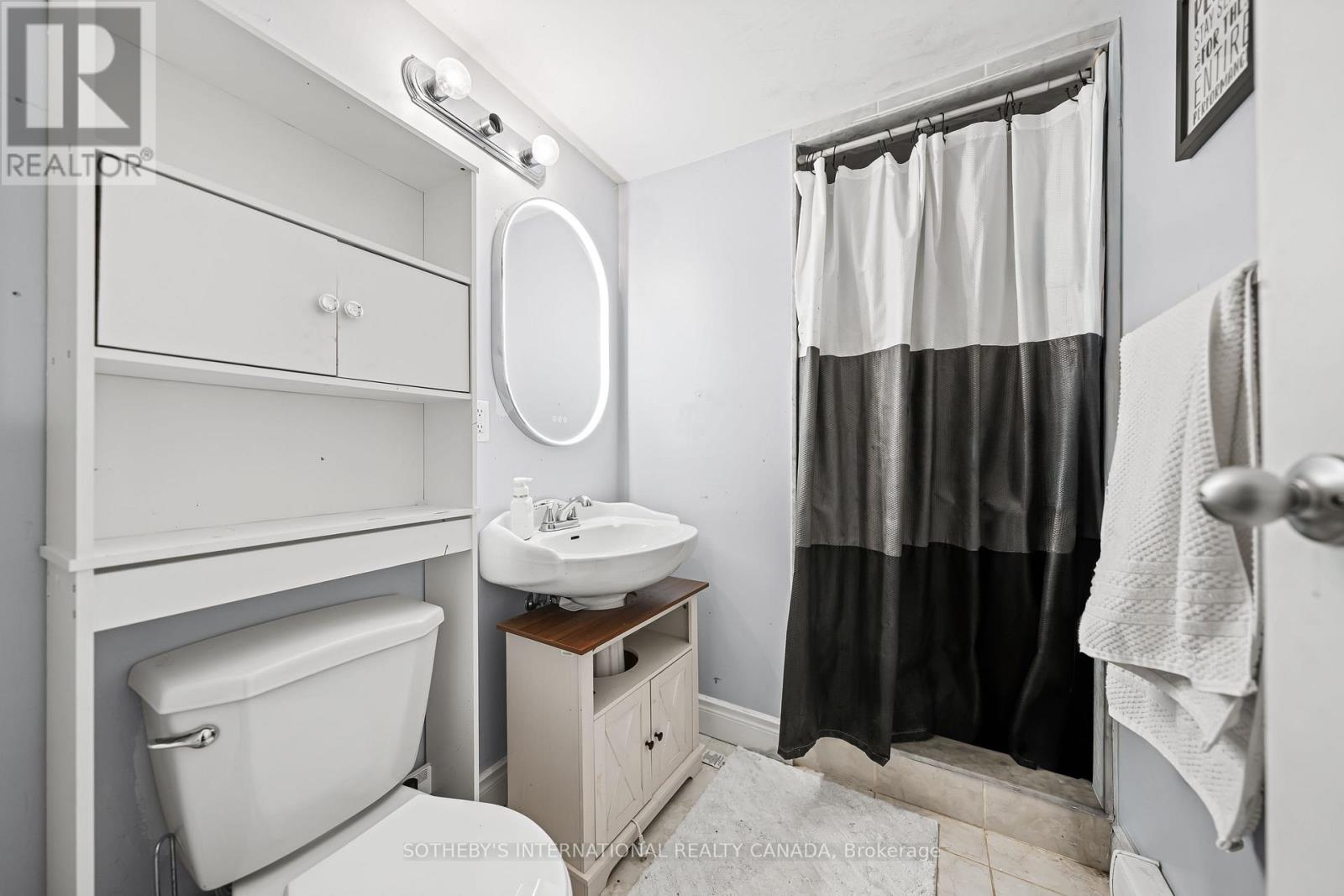 4 - 47 Blandford Street, Woodstock, Ontario  N4S 7H7 - Photo 33 - X12585612