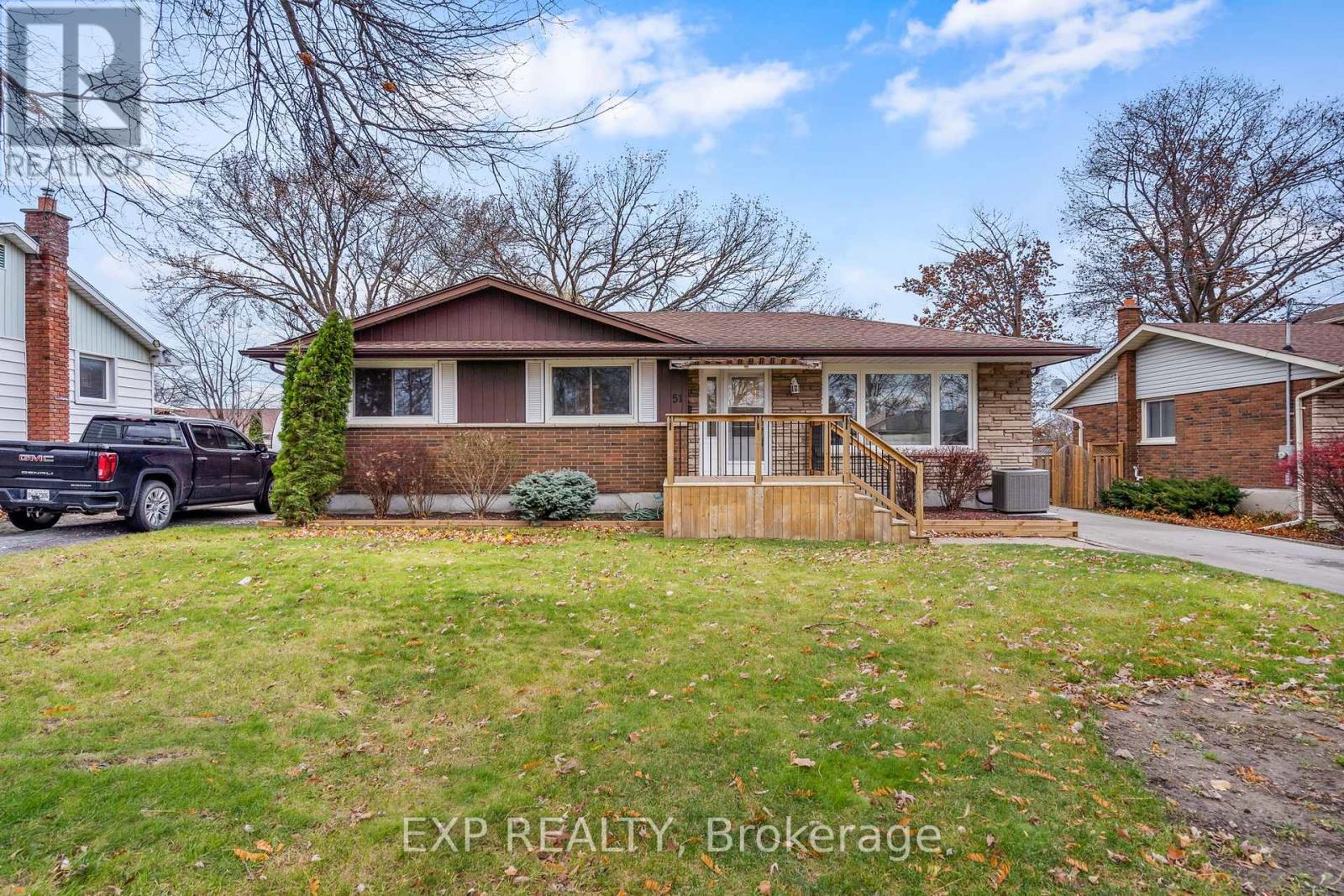51 BURNESS DRIVE, St. Catharines, Ontario