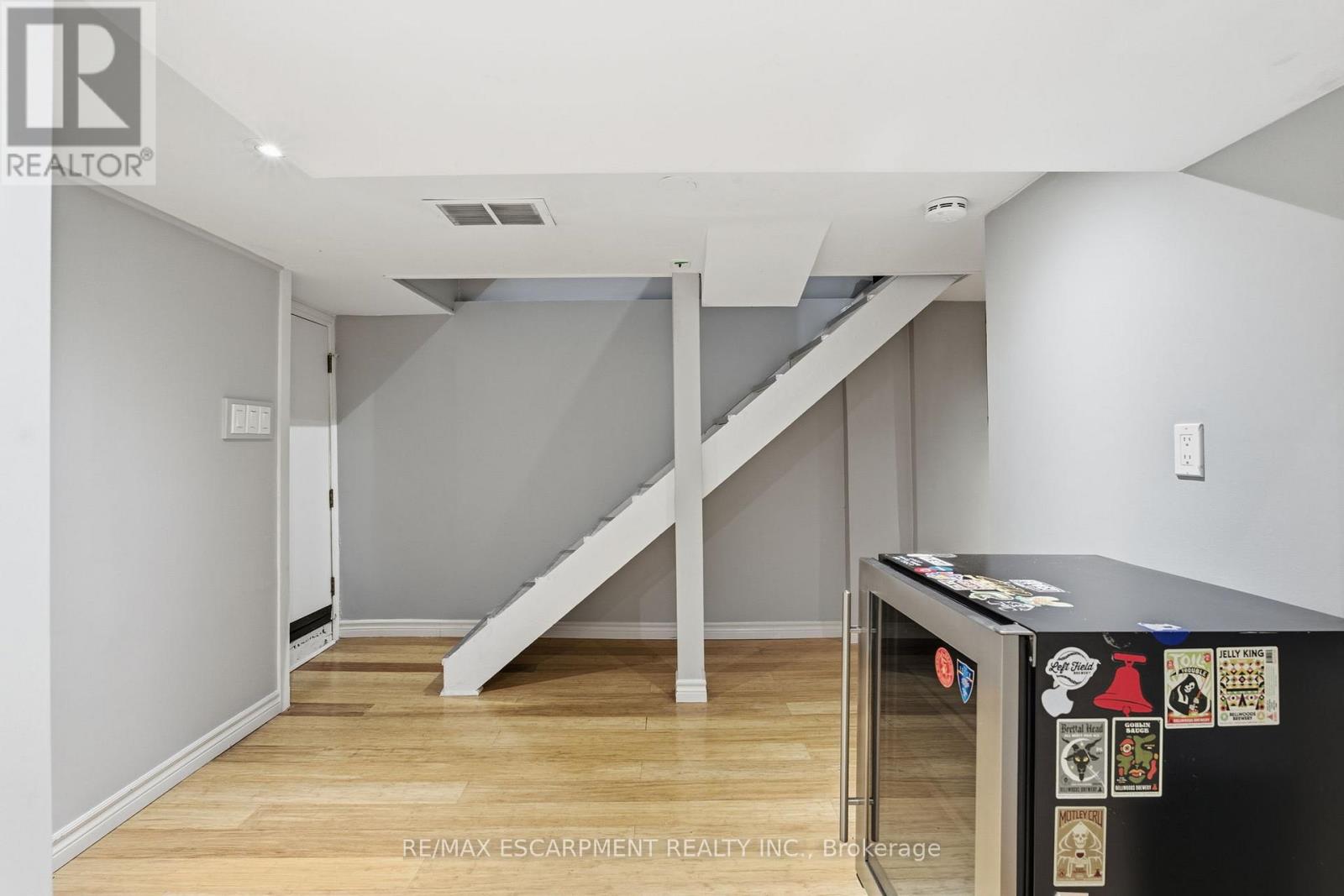 141 Markland Street, Hamilton, Ontario  L8P 2K3 - Photo 37 - X12585622