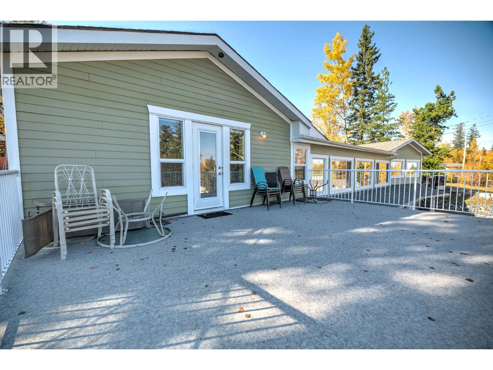 6373 Hillcrest Place, Prince George, British Columbia  V2N 5R1 - Photo 12 - C8072925