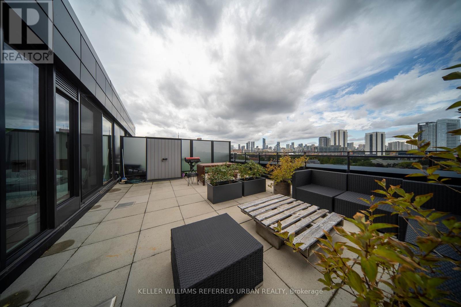 913 - 51 Trolley Crescent, Toronto, Ontario M5A 0E9 - Photo 13 - C12583532