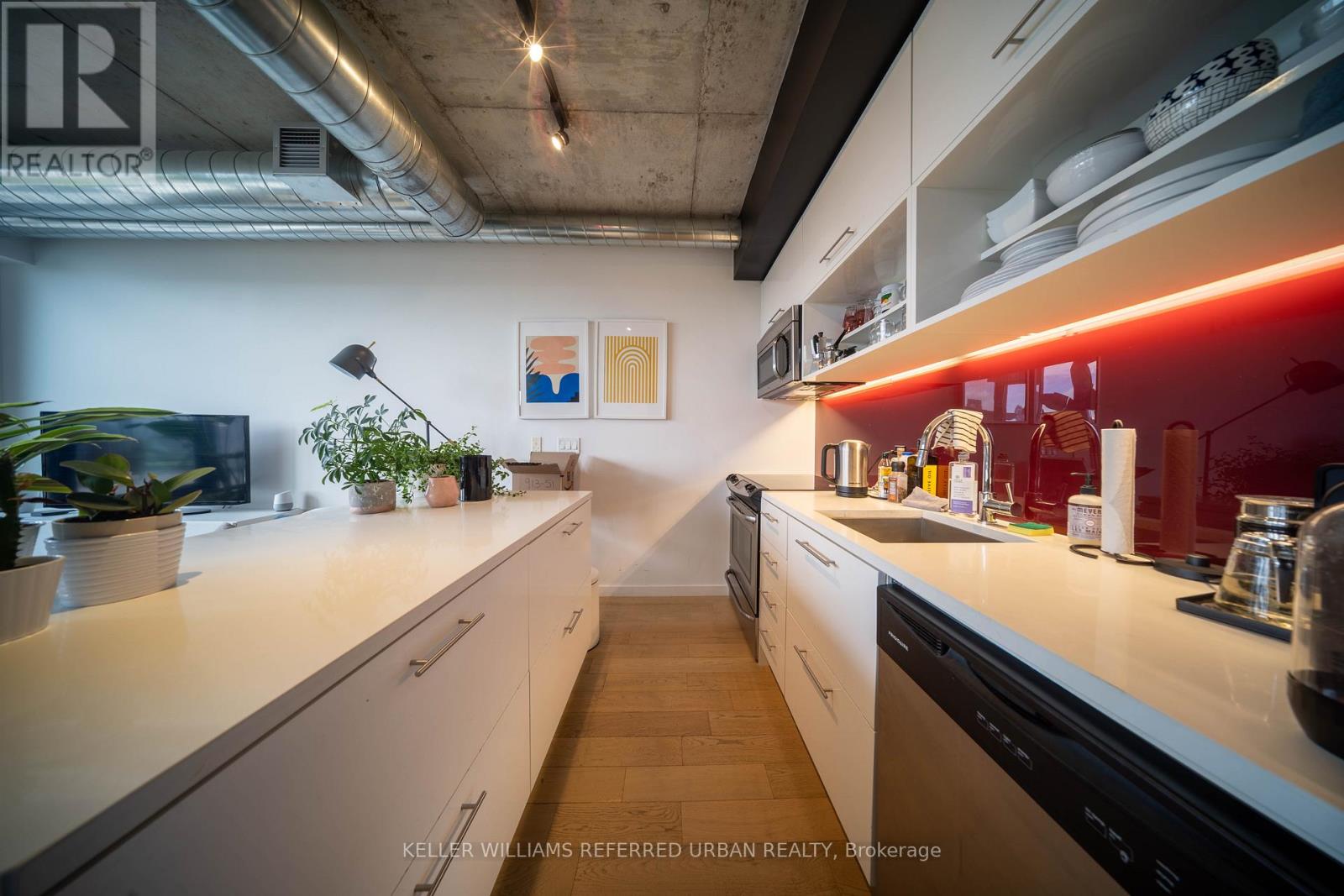 913 - 51 Trolley Crescent, Toronto, Ontario M5A 0E9 - Photo 6 - C12583532