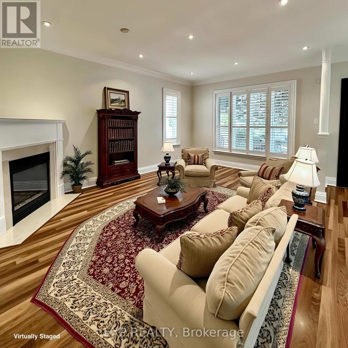 27 Butterwood Lane, Whitchurch-Stouffville, Ontario  L4A 0M7 - Photo 9 - N12443350