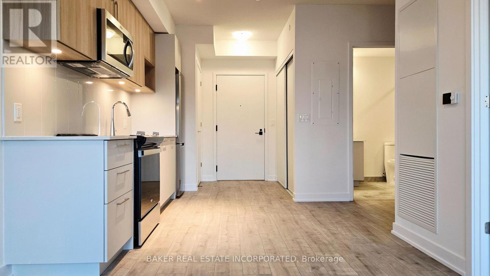 410 - 500 Plains Road E, Burlington, Ontario  L7T 2E1 - Photo 9 - W12490806