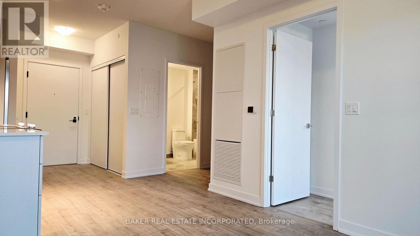 410 - 500 Plains Road E, Burlington, Ontario  L7T 2E1 - Photo 14 - W12490806