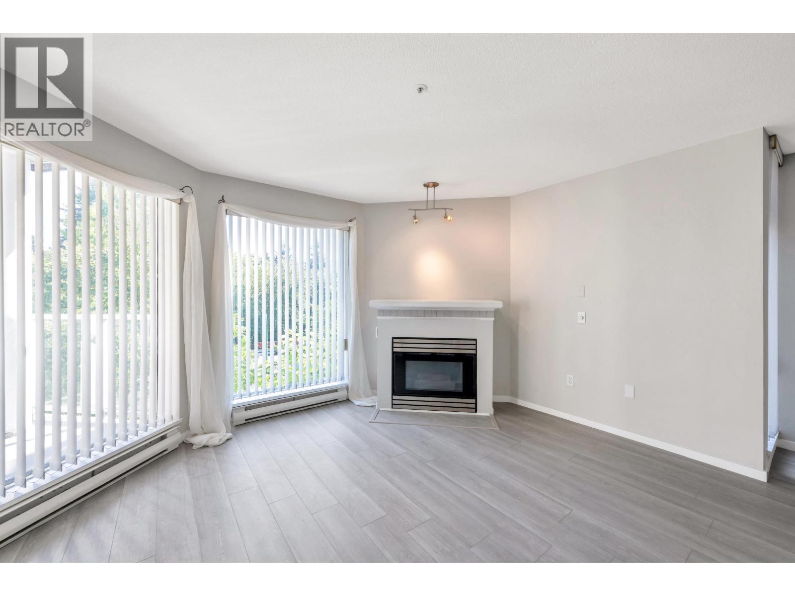 306 1219 Johnson Street, Coquitlam, British Columbia  V3B 7L5 - Photo 3 - R3029892