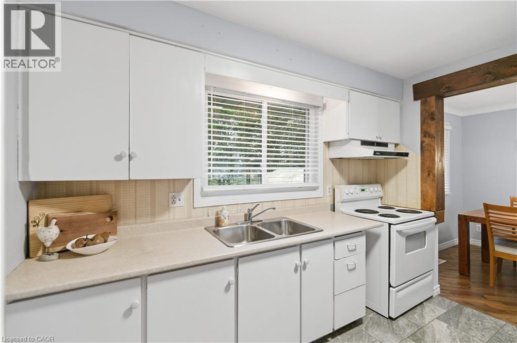 30 Kelly Street, Waterdown, Ontario  L0R 2H0 - Photo 18 - 40790838