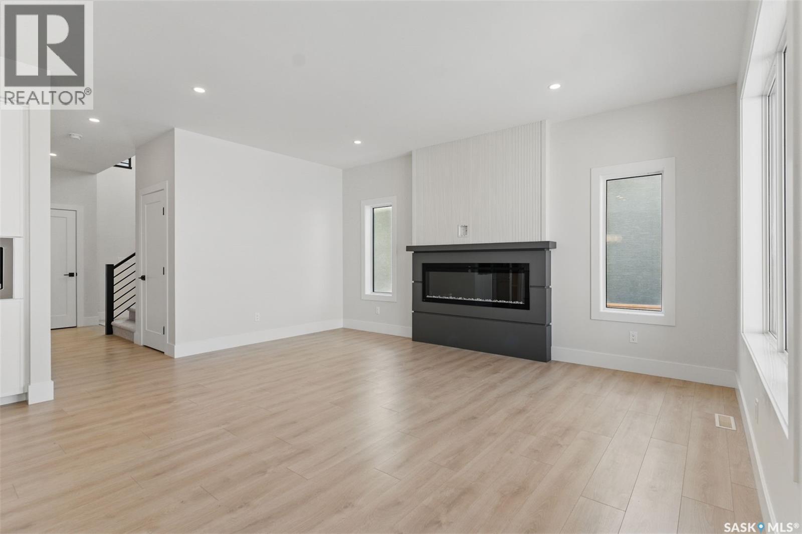 226 Veterans Drive, Warman, Saskatchewan  S0K 0A1 - Photo 9 - SK024893