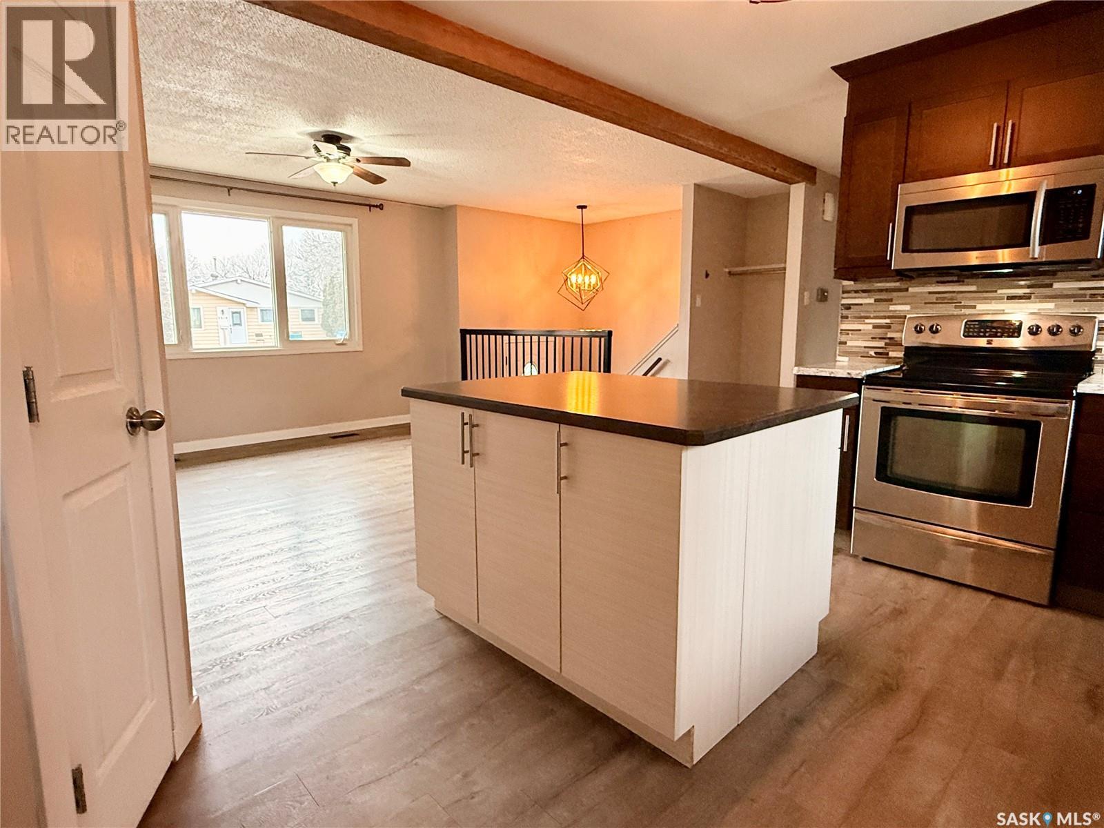 5516 2nd Avenue N, Regina, Saskatchewan  S4R 6A9 - Photo 11 - SK024885