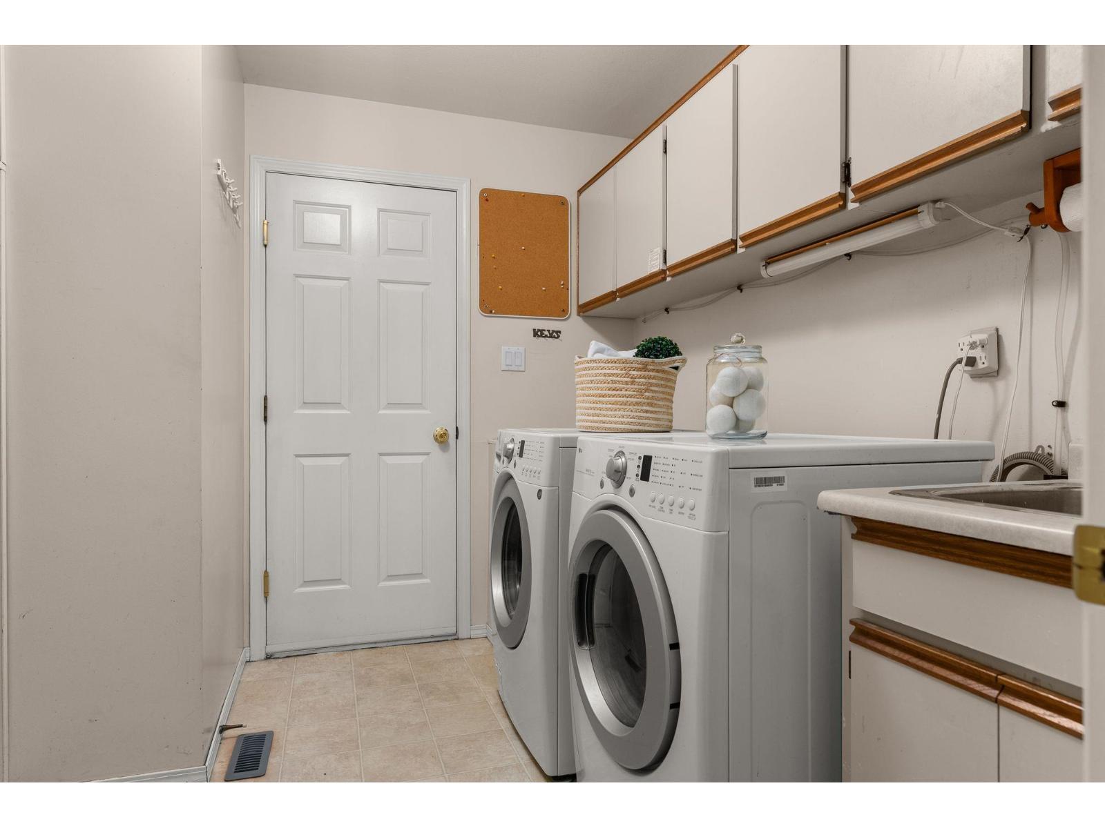 1694 143b Street, Surrey, British Columbia  V4A 6L6 - Photo 21 - R3067461