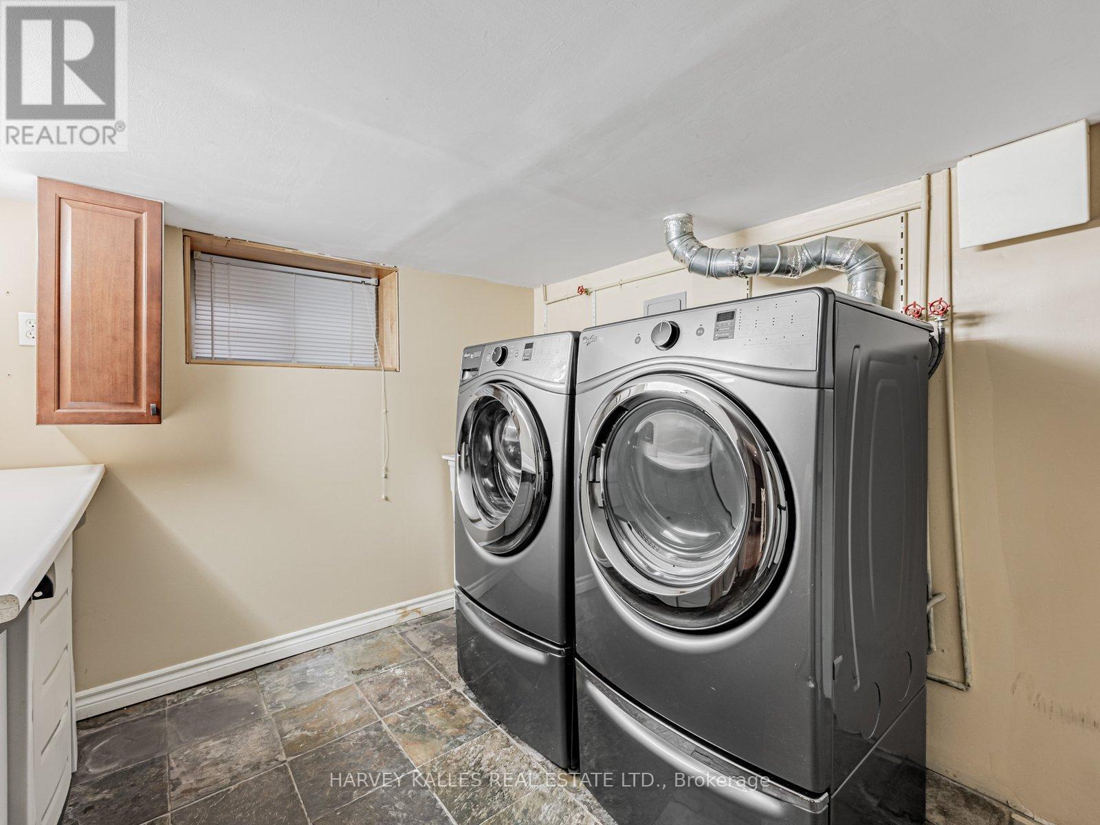 57 Kenwood Avenue, Toronto, Ontario  M6C 2S1 - Photo 15 - C12585742