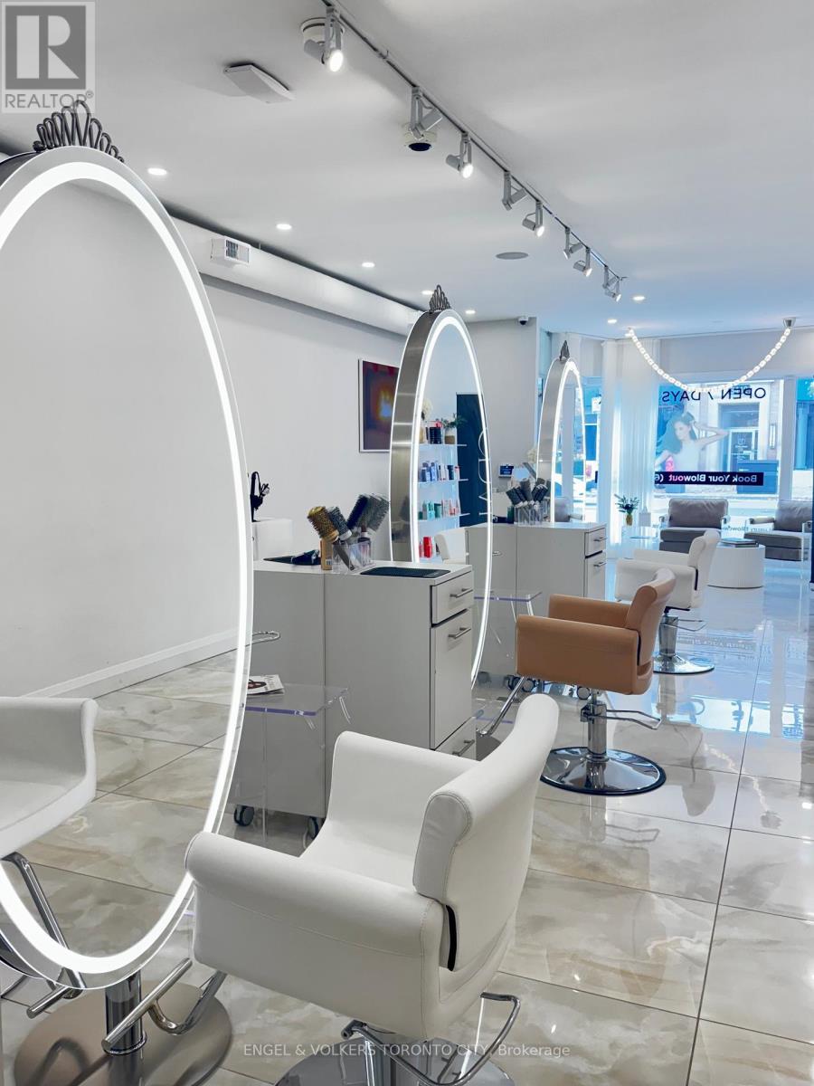 3449 Yonge Street, Toronto, Ontario  M4N 2N3 - Photo 4 - C12585870