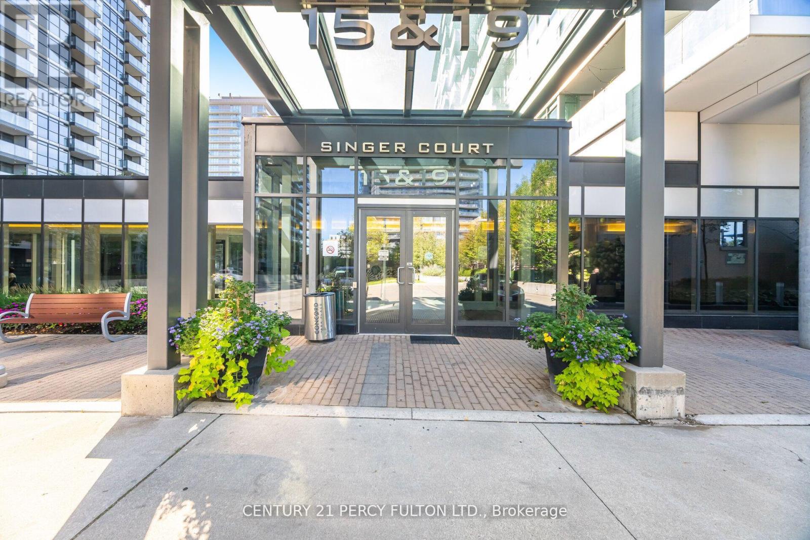 1518 - 19 Singer Court, Toronto, Ontario  M2K 0B2 - Photo 2 - C12585908