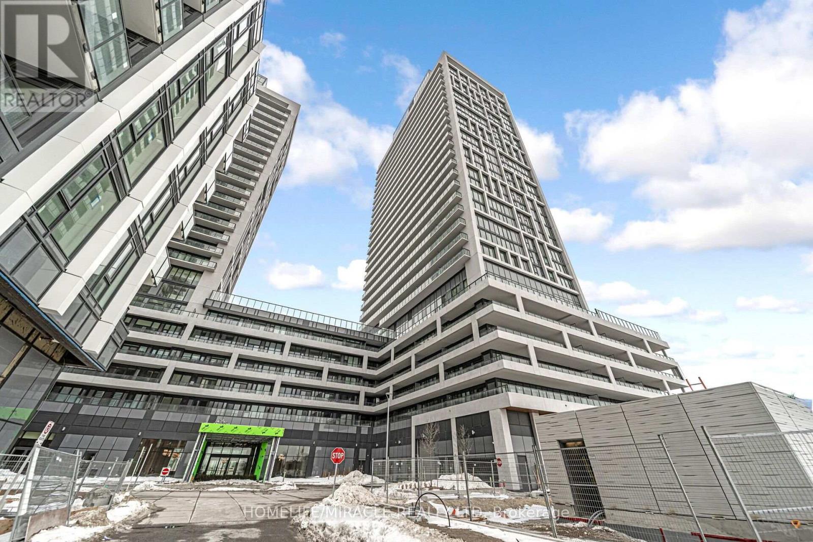 919 - 8960 JANE STREET, Vaughan, Ontario