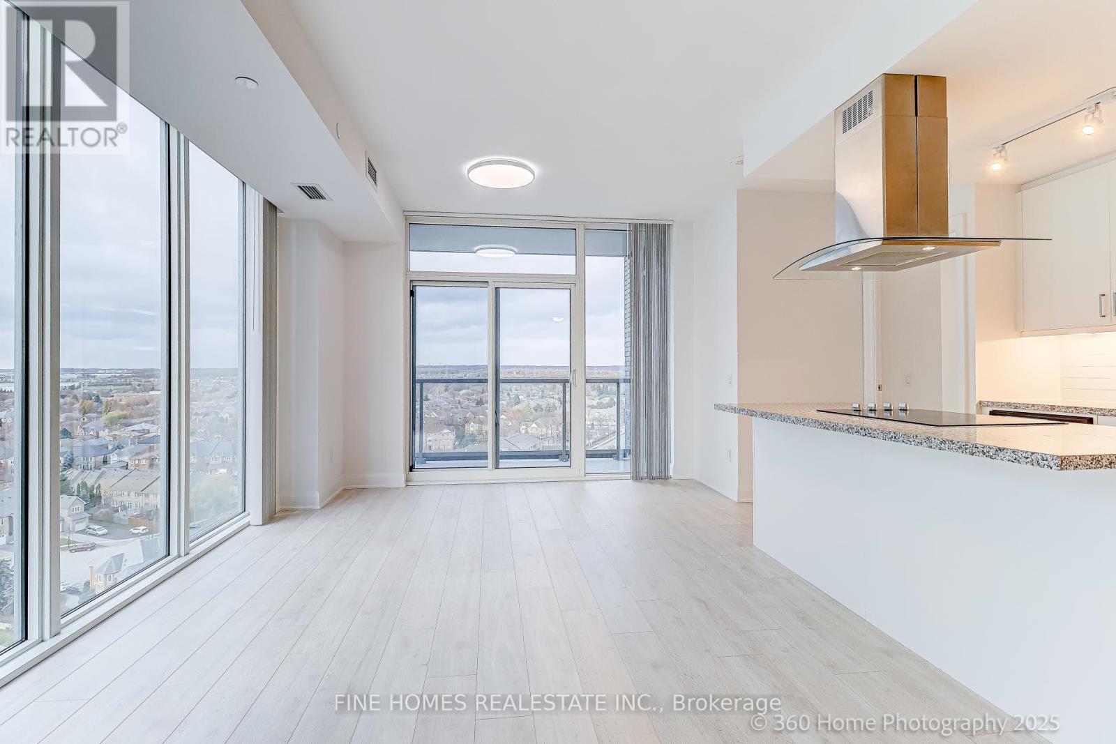 20 Gatineau Drive, Vaughan, Ontario  L4J 0L3 - Photo 2 - N12585910