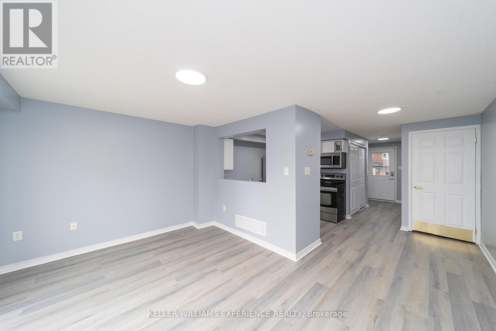 27 - 38 Kenwell Crescent, Barrie (Holly), Ontario  L4N 0Z6 - Photo 8 - S12585750