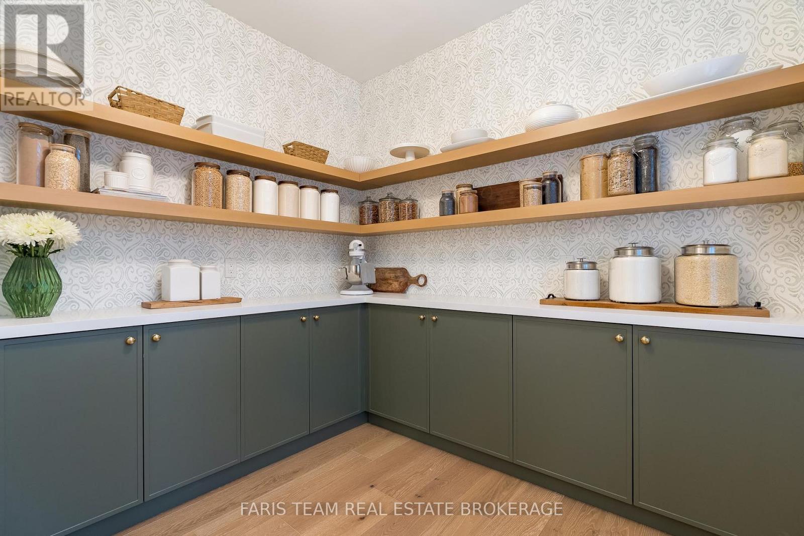 911 Bass Lake Side Road W, Oro-Medonte (Horseshoe Valley), Ontario  L0L 2E0 - Photo 12 - S12585774