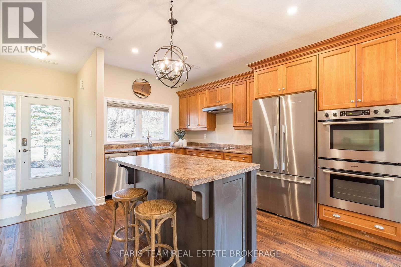 911 Bass Lake Side Road W, Oro-Medonte (Horseshoe Valley), Ontario  L0L 2E0 - Photo 33 - S12585774