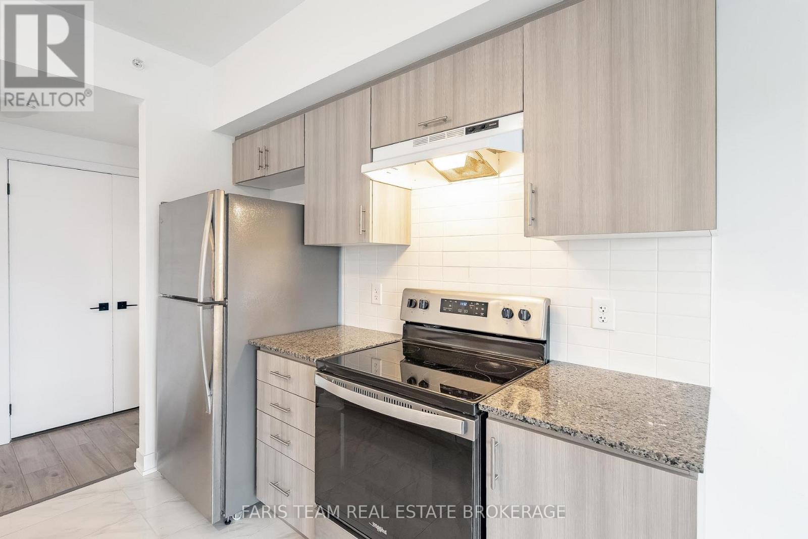 411 - 8 Culinary Lane, Barrie, Ontario  L9J 0T2 - Photo 10 - S12585856