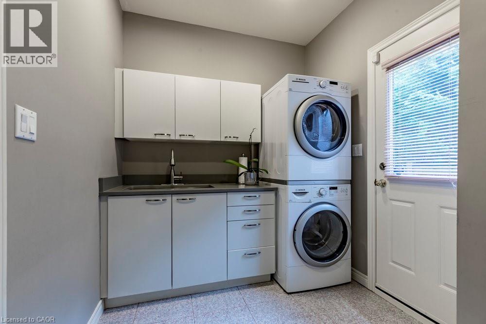 223 Briar Hill Crescent, Ancaster, Ontario L9G 3M9 - Photo 14 - 40767496