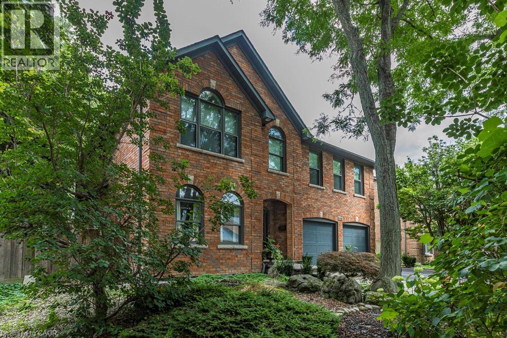 223 Briar Hill Crescent, Ancaster, Ontario L9G 3M9 - Photo 3 - 40767496