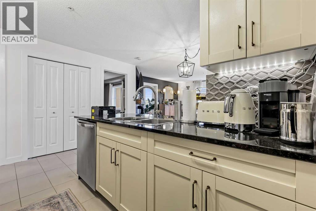 2212, 81 Legacy Boulevard Se, Calgary, Alberta  T2X 2B9 - Photo 14 - A2271270