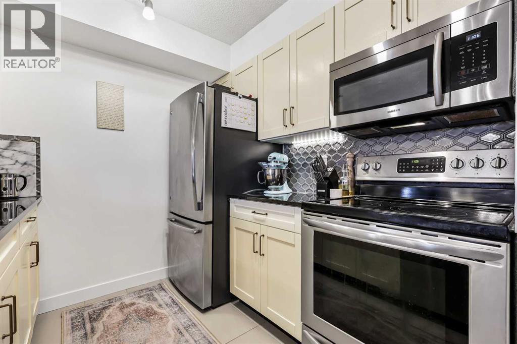 2212, 81 Legacy Boulevard Se, Calgary, Alberta  T2X 2B9 - Photo 12 - A2271270