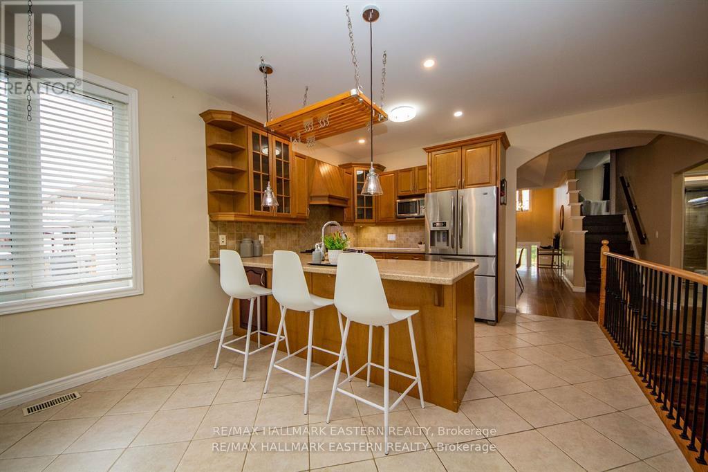 1568 Ireland Drive, Peterborough (Monaghan Ward 2), Ontario  K9K 2T2 - Photo 5 - X12585980