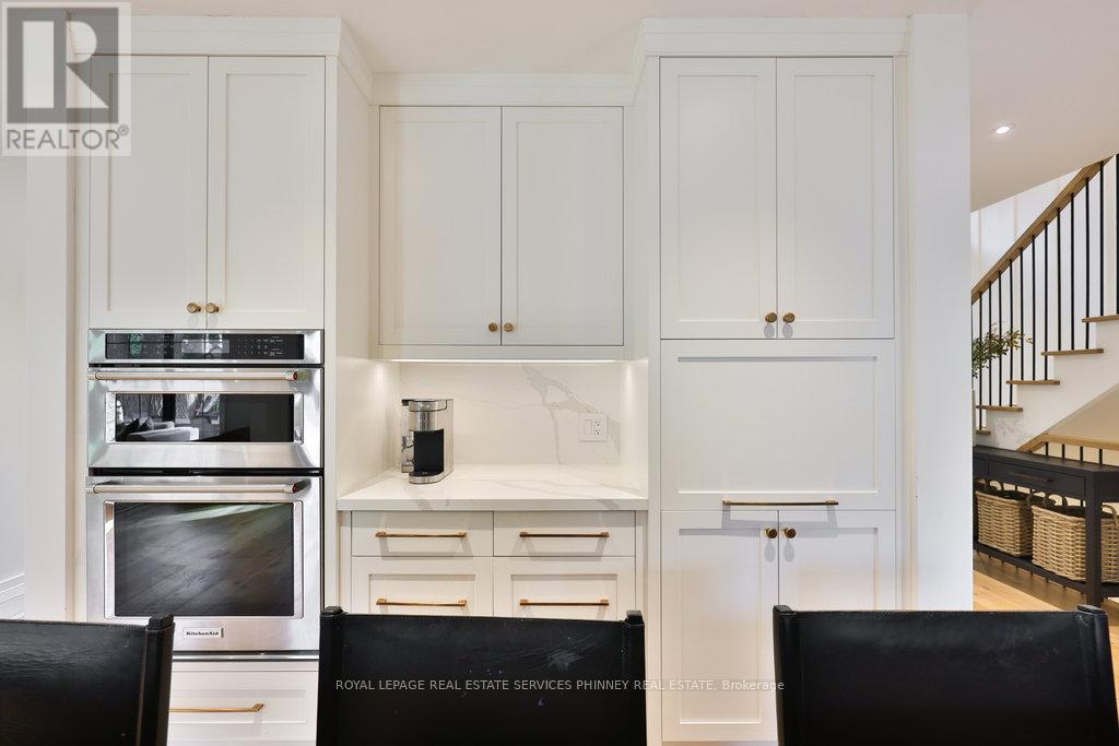 1489 Mildmay Court, Mississauga, Ontario  L5J 2H4 - Photo 15 - W12585844