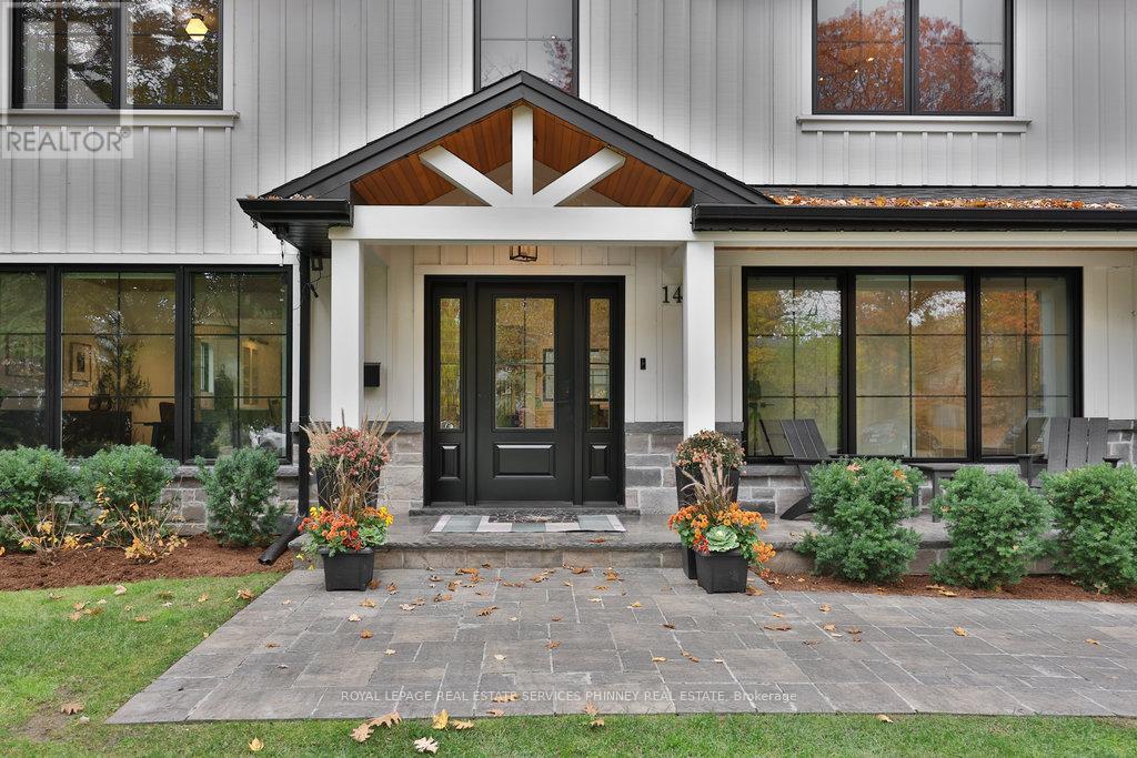 1489 Mildmay Court, Mississauga, Ontario  L5J 2H4 - Photo 7 - W12585844