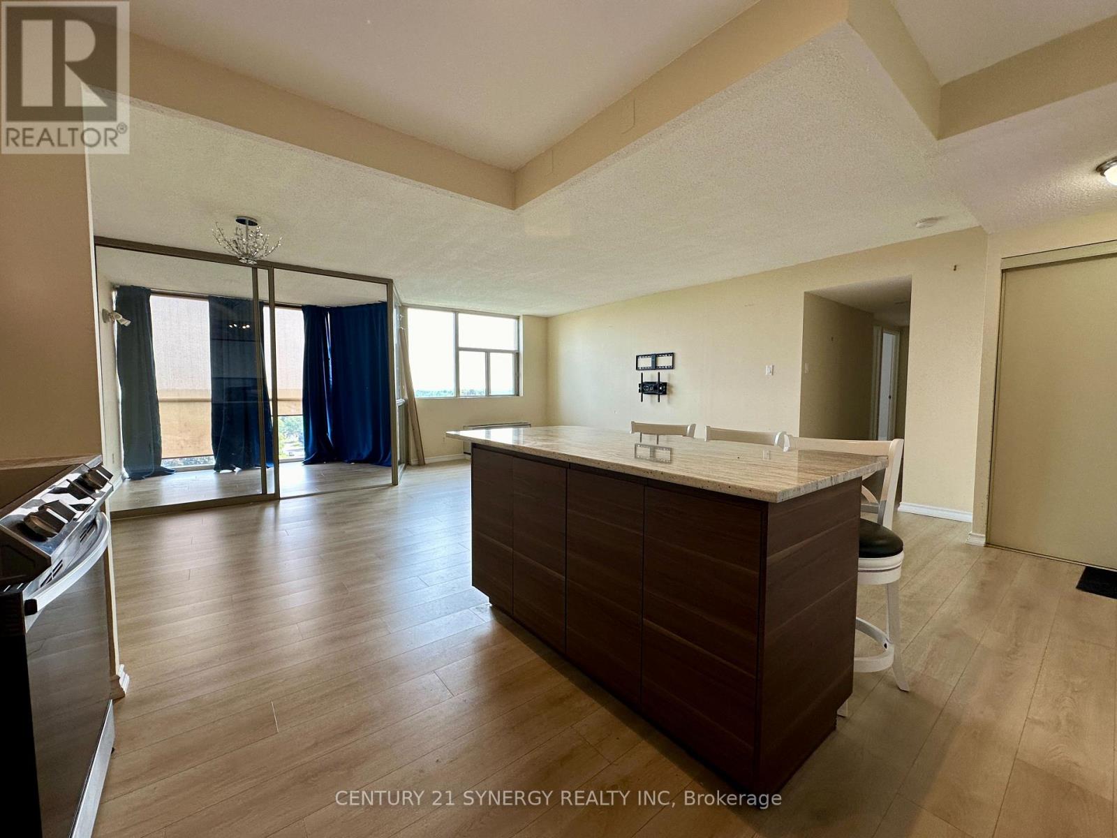 1508 - 2760 Carousel Crescent, Ottawa, Ontario  K1T 2N4 - Photo 6 - X12585988