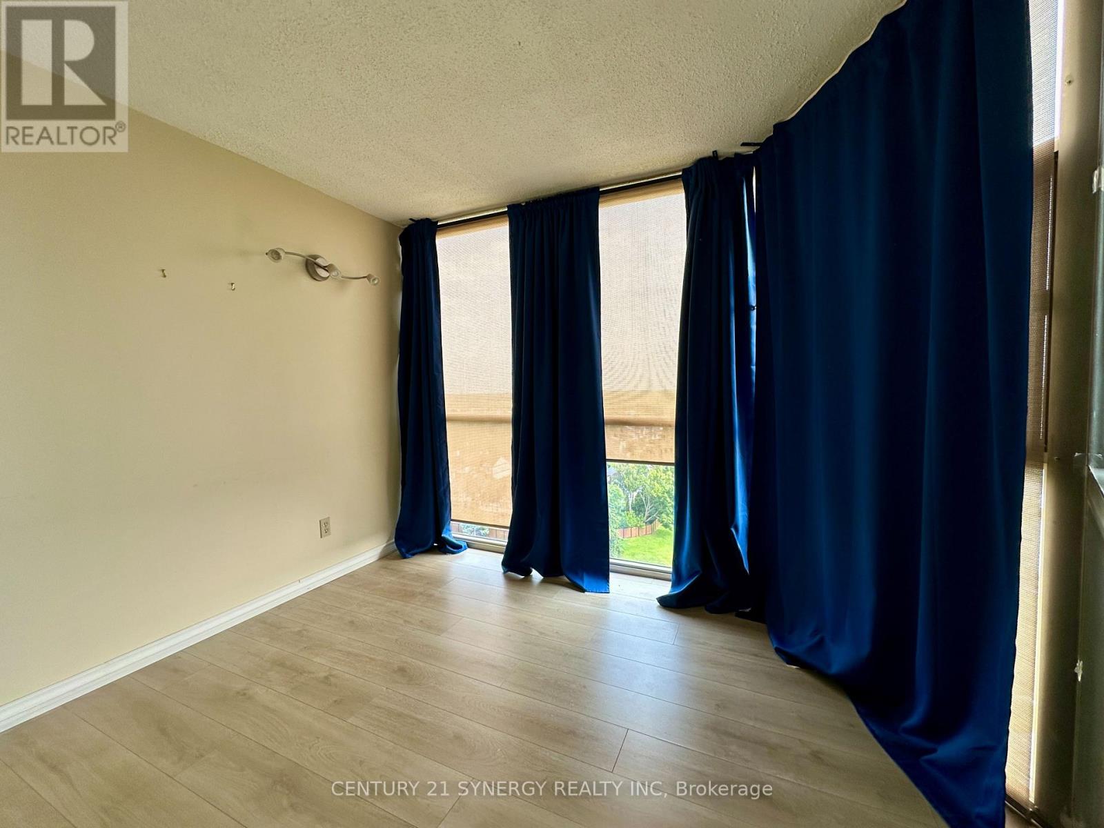 1508 - 2760 Carousel Crescent, Ottawa, Ontario  K1T 2N4 - Photo 7 - X12585988