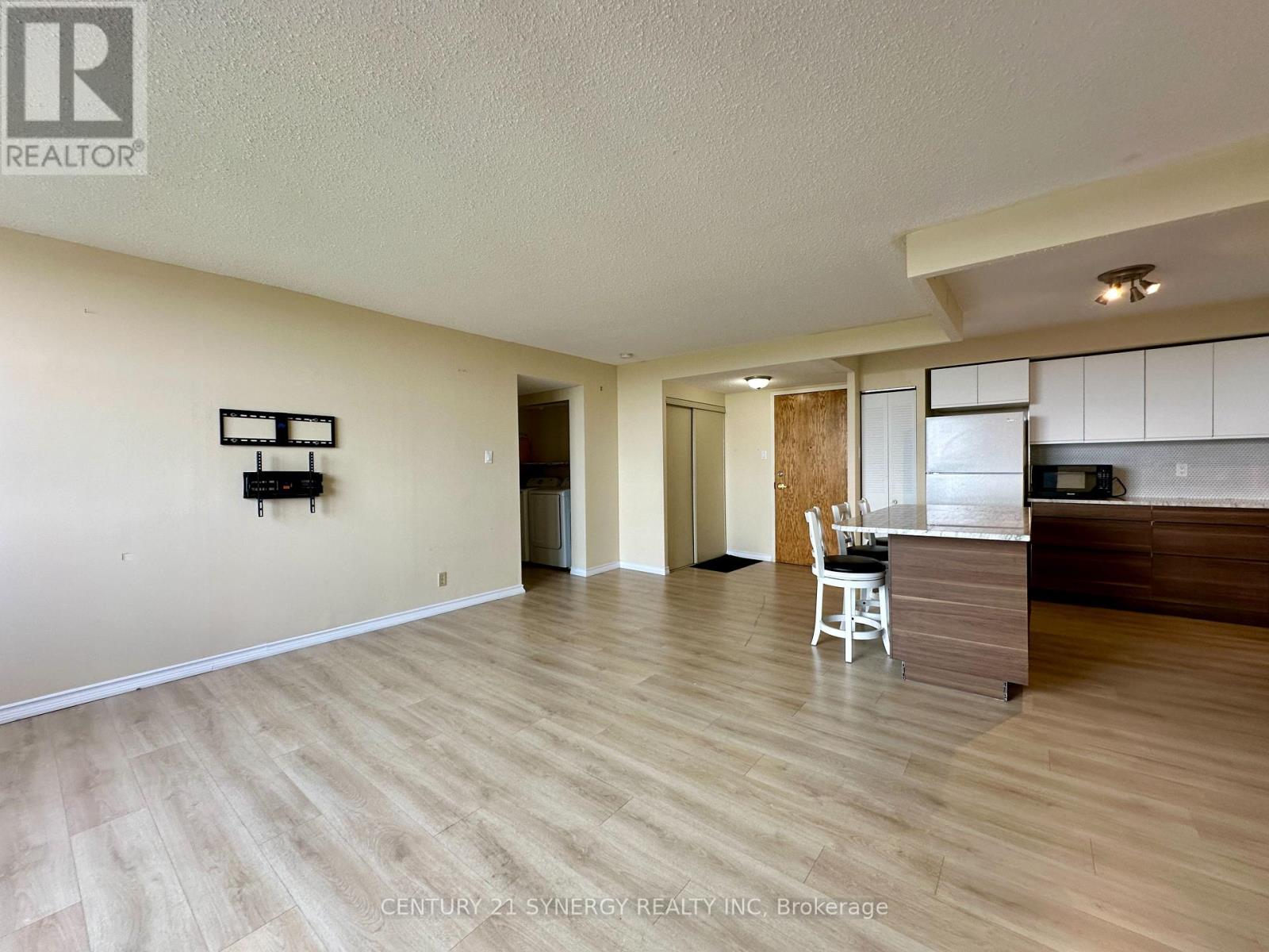 1508 - 2760 Carousel Crescent, Ottawa, Ontario  K1T 2N4 - Photo 8 - X12585988