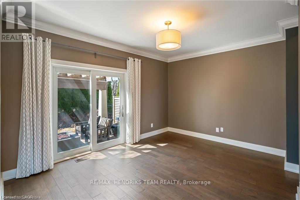 20 - 19 Lake Street, Grimsby, Ontario  L3M 0C3 - Photo 14 - X12367060