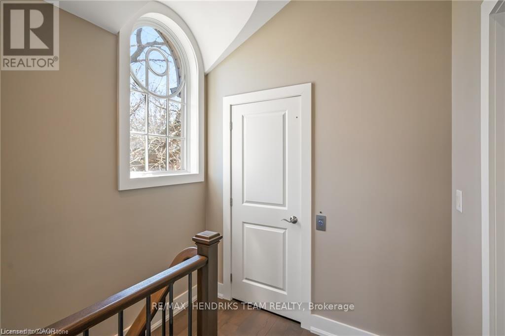 20 - 19 Lake Street, Grimsby, Ontario  L3M 0C3 - Photo 31 - X12367060