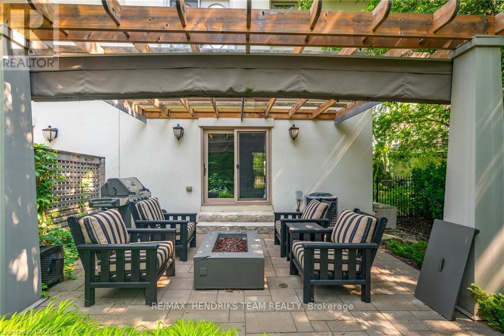 20 - 19 Lake Street, Grimsby, Ontario  L3M 0C3 - Photo 41 - X12367060