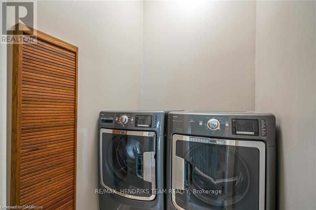 20 - 19 Lake Street, Grimsby, Ontario  L3M 0C3 - Photo 40 - X12367060