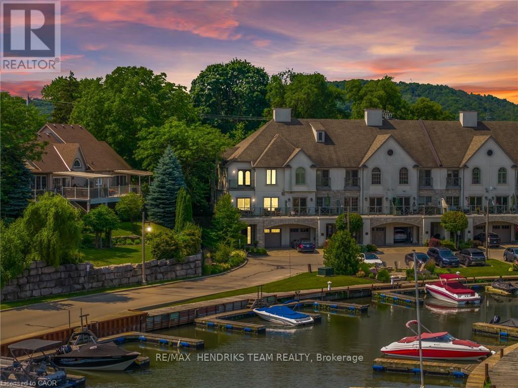 20 - 19 Lake Street, Grimsby, Ontario  L3M 0C3 - Photo 49 - X12367060