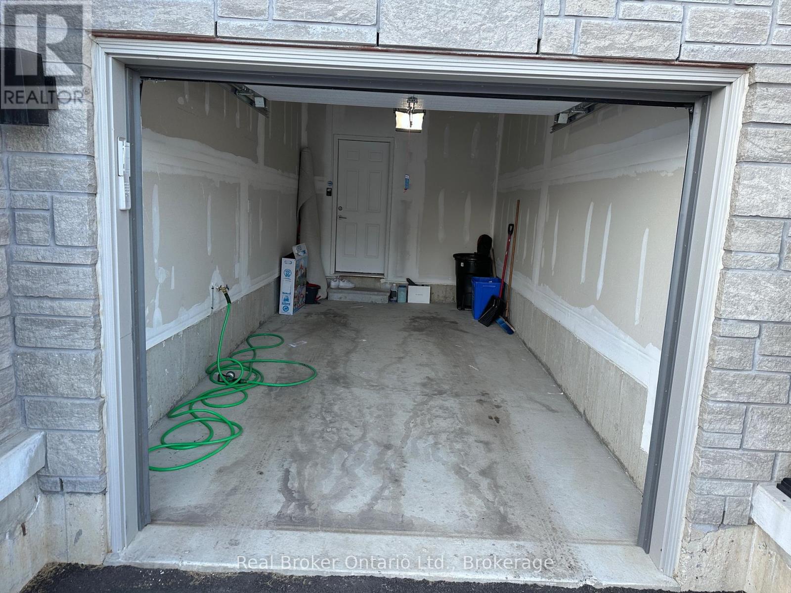 37 George Brier Drive W, Brant, Ontario  N3L 3Z9 - Photo 2 - X12585936