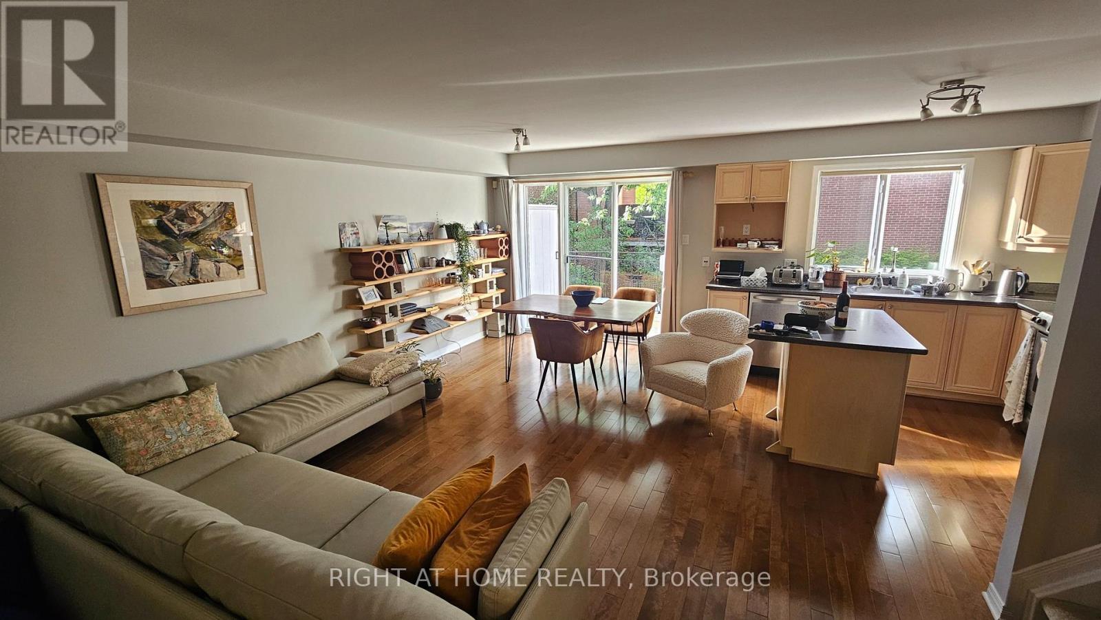 4 Thorburn Private, Ottawa, Ontario  K1N 1G4 - Photo 43 - X12567760