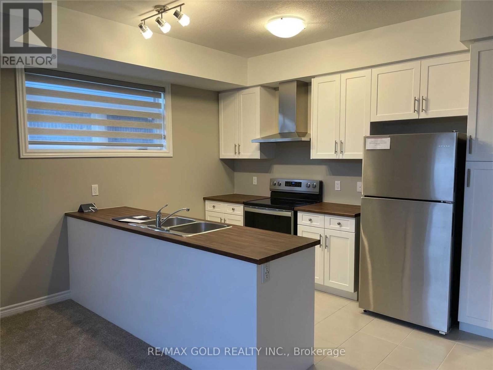 184 WHEAT LANE, Kitchener, Ontario