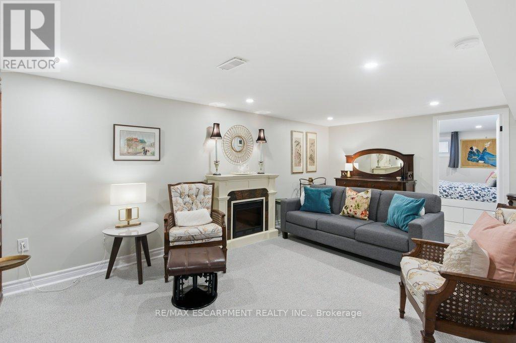 52 Sylvia Crescent, Hamilton, Ontario  L8K 2A9 - Photo 31 - X12585772