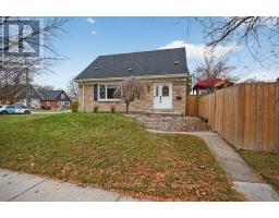 52 SYLVIA CRESCENT, Hamilton, Ontario