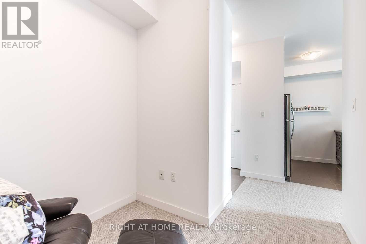 334 - 125 Shoreview Place, Hamilton, Ontario  L8E 0K3 - Photo 6 - X12585840